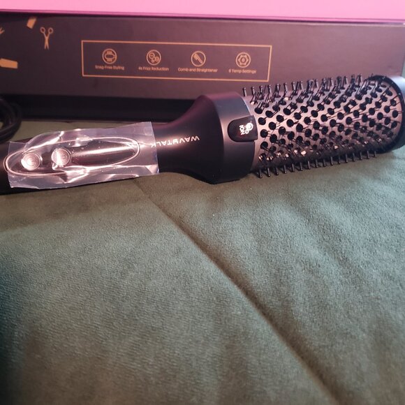 Electric ionic hair straightener brush(hot comb), and blowout thermal brush - Picture 5 of 7
